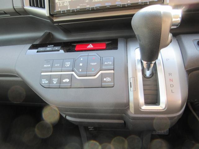 ステップワゴン Ｇ　コンフォートセレクション　両側電動パワースライドドア　ＥＴＣ　９インチナビ　バックカメラ　ＨＩＤヘッドライト　スマートキー　アイドリングストップ　クルーズコントロール　ＡＢＳ　盗難防止システム（29枚目）