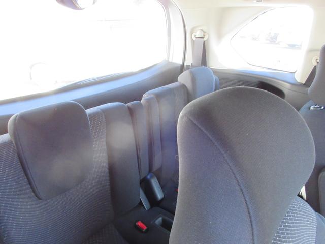 フリードハイブリッド ジャストセレクション　外アルミホイール　フリップダウンモニター　９インチナビ　スマートキー２個　バックカメラ　片側電動パワースライドドア　ＨＩＤヘッドライト　クルーズコントロール　アイドリングストップ　ＡＢＳ（15枚目）