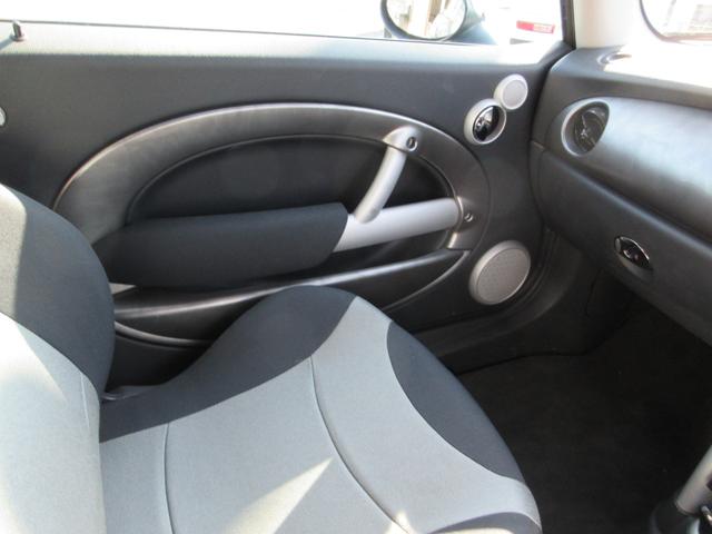 ＭＩＮＩ クーパーＳ　ターボ　アルミホイール　ＨＩＤヘッドライト　ＡＢＳ　カーテンエアバッグ　サイドエアバッグ　パドルシフト　ＥＴＣ　ドライブレコーダー（18枚目）