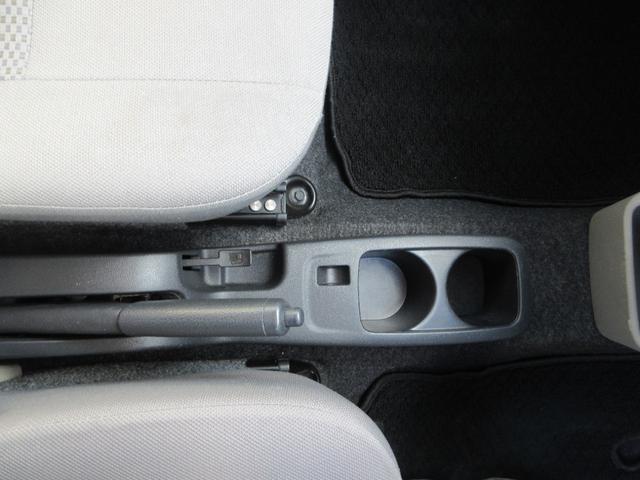 TOYOTA PIXIS EPOCH L SA