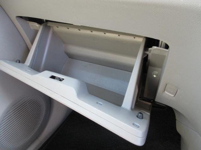 TOYOTA PIXIS EPOCH L SA