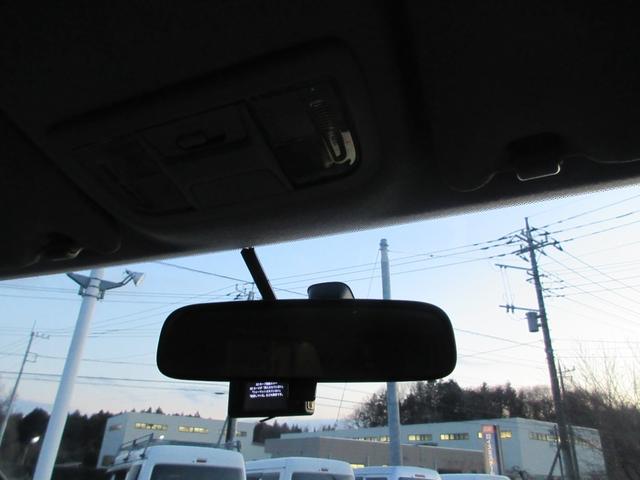 ステップワゴンスパーダ Ｓ　ナビ装着スペシャルパッケージ　左側パワースライドドア　クルーズコントロール　ＶＳＡ　バックカメラ　ＥＴＣ　ｂｌｕｅｔｏｏｔｈ　ＨＩＤヘッドライト　アイドリングストップ　ドライブレコーダー（26枚目）