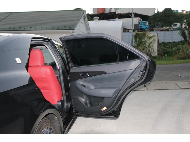 クラウンハイブリッド アスリートＳ　ＯＰ１８インチアルミ　禁煙車　メーカーナビ　バックカメラ　Ｂｌｕｅｔｏｏｔｈ　ＨＩＤヘッド　シートヒーター　ステアリングヒーター　ＴＥＩＮ車高調　ＥＴＣ　前後ドラレコ　ＨＶバッテリー交換済　自社保証（43枚目）