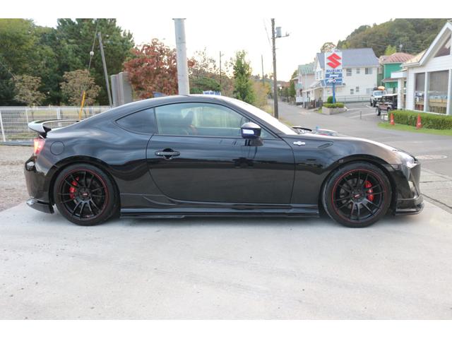 86 GT HKS GTスーパーチャージャー KHULVer2エアロキット RAYSグラムハイツAW BRIDEシート KHULマフラー BLITZ車高調 CUSCOタワーバー LEDテール/ヘッド/フォグライト(12枚目)