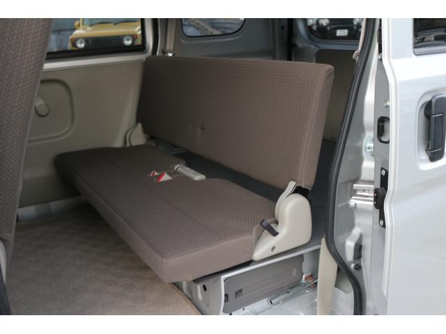 NV100クリッパーバン DX GLパッケージ ハイルーフ 自社保証付 衝突軽減ブレーキ パワーウィンド キーレスエントリー エアコン 4AT ダブルエアバッグ パワーステアリング レーンアシスト 電動格納ミラー ABS アイドリンクストップ(26枚目)