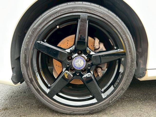 ＣＬＳクラス ＣＬＳ３５０ブルーエフィシェンシＡＭＧスポーツパケジ　黒革シート　サンルーフ　エアサス　ナビ（21枚目）
