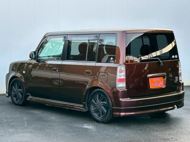 最上の品質な TOYOTA bB km 100391 | BROWN | 2005 | MAZIORAII VERSION X Z ミニカー