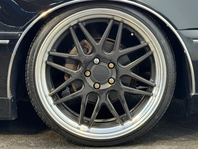 クラウンマジェスタ Ａタイプ　タイベル交換済み　フルエアロ　２０インチアルミ　車高調　パワーシート（19枚目）