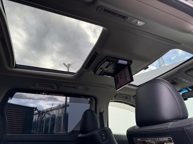 アルファード 240S Cパッケージ TEIN車高調 20インチAW 本革 サンルーフ 後席モニター TV Bカメラ ETC ドラレコ パワーシート パワーバックドア 両側パワスラ(3枚目)