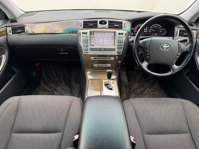 クラウンマジェスタ Aタイプ パワーシート 純正マルチ TV Bカメラ ETC スマートキー(25枚目)