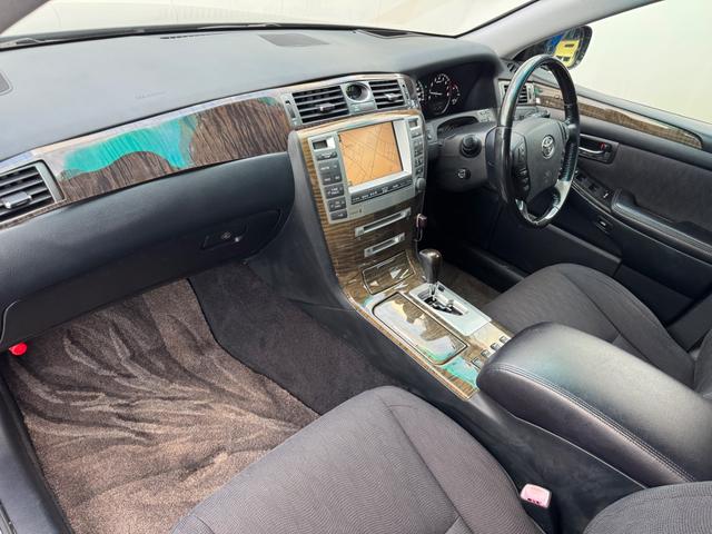 クラウンマジェスタ Aタイプ パワーシート 純正マルチ TV Bカメラ ETC スマートキー(40枚目)