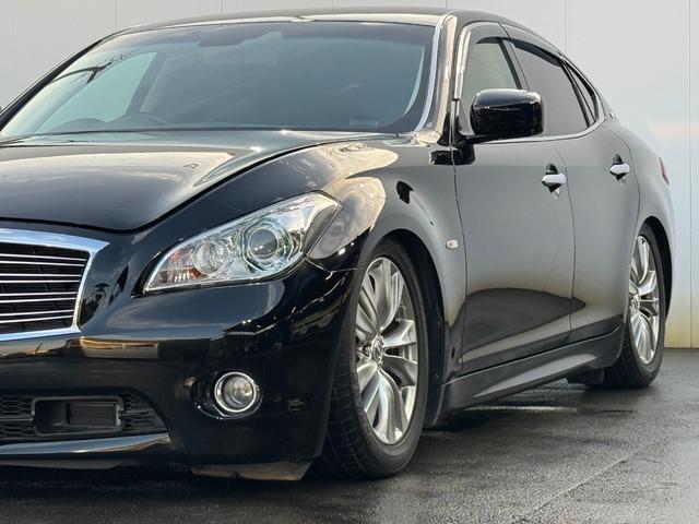 フーガ ３７０ＶＩＰ　エアフォースエアサス　エアサス公認済み　本革　ＴＶ　Ｂカメラ　ＥＴＣ　パワーシート　シートヒーター（6枚目）