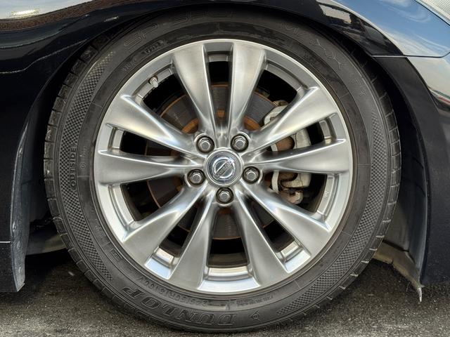 フーガ ３７０ＶＩＰ　エアフォースエアサス　エアサス公認済み　本革　ＴＶ　Ｂカメラ　ＥＴＣ　パワーシート　シートヒーター（20枚目）