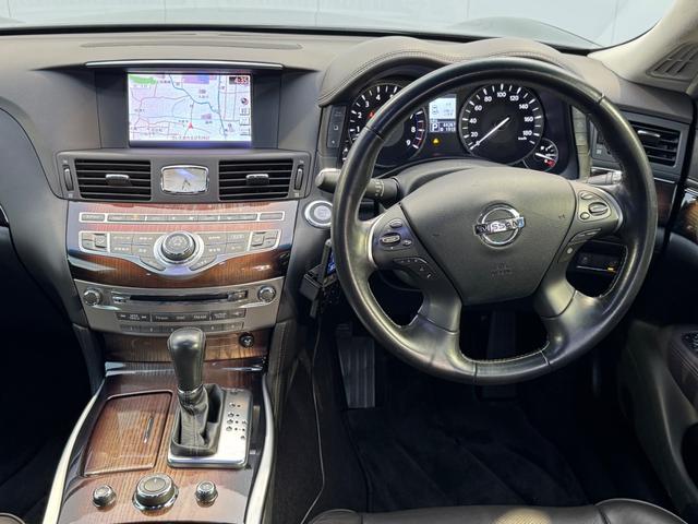 フーガ ３７０ＶＩＰ　エアフォースエアサス　エアサス公認済み　本革　ＴＶ　Ｂカメラ　ＥＴＣ　パワーシート　シートヒーター（23枚目）