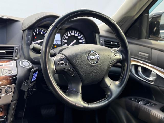 フーガ ３７０ＶＩＰ　エアフォースエアサス　エアサス公認済み　本革　ＴＶ　Ｂカメラ　ＥＴＣ　パワーシート　シートヒーター（29枚目）