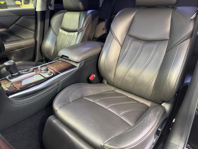 フーガ ３７０ＶＩＰ　エアフォースエアサス　エアサス公認済み　本革　ＴＶ　Ｂカメラ　ＥＴＣ　パワーシート　シートヒーター（43枚目）