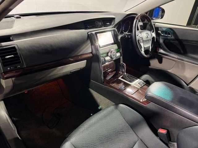 マークＸ ２５０Ｇ　リラックスセレクション・ブラックリミテッド　Ｇ’ｓ仕様　エアロ　車高調　サンルーフ　ＥＭＫＥＩ１８インチアルミ　ＴＶ　Ｂカメラ　ＥＴＣ　パワーシート（39枚目）