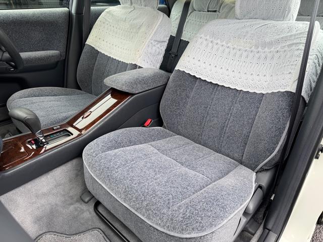 クラウン ロイヤルツーリング　ハイペリオン１８インチアルミ　ローダウン　パワーシート　キーレス（35枚目）