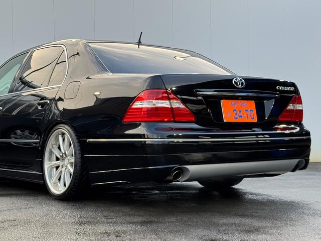 セルシオ Ｃ仕様　インテリアセレクション　本革　サンルーフ　エアロ　サスコン　１９インチアルミ　Ｂカメラ　ＥＴＣ（17枚目）