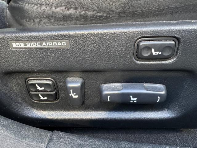 セルシオ Ｃ仕様　インテリアセレクション　本革　サンルーフ　エアロ　サスコン　１９インチアルミ　Ｂカメラ　ＥＴＣ（28枚目）