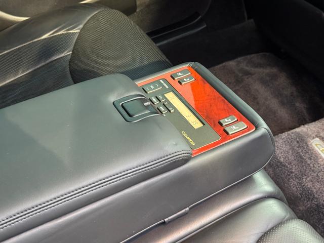 セルシオ Ｃ仕様　インテリアセレクション　本革　サンルーフ　エアロ　サスコン　１９インチアルミ　Ｂカメラ　ＥＴＣ（49枚目）