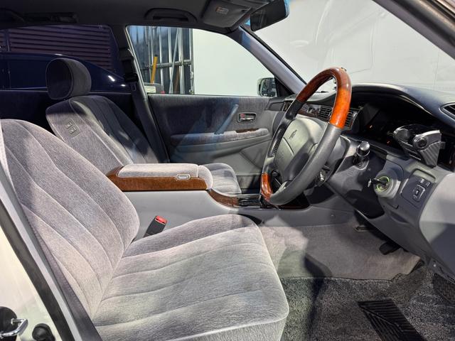 クラウンマジェスタ Aタイプ タイベル交換済み フルエアロ 19インチAW TV Bluetooth ウットコンビ ETC パワーシート(28枚目)