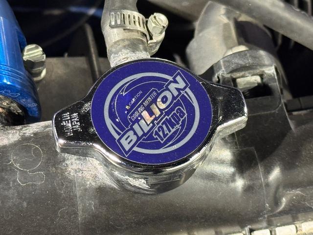 アリスト Ｖ３００ベルテックスエディション　ＢＢＳＬＭ－Ｒ１９インチＡＷ　エアロ　ＨＫＳ　ＥＶＣ　ＨＫＳ　ツインパワー　本革　ＴＲＤタワーバー　ＴＲＤメーター　ＥＴＣ（6枚目）