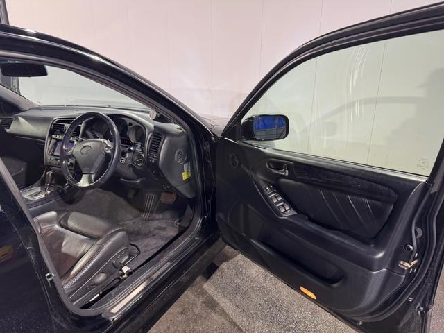 アリスト Ｖ３００ベルテックスエディション　ＢＢＳＬＭ－Ｒ１９インチＡＷ　エアロ　ＨＫＳ　ＥＶＣ　ＨＫＳ　ツインパワー　本革　ＴＲＤタワーバー　ＴＲＤメーター　ＥＴＣ（35枚目）