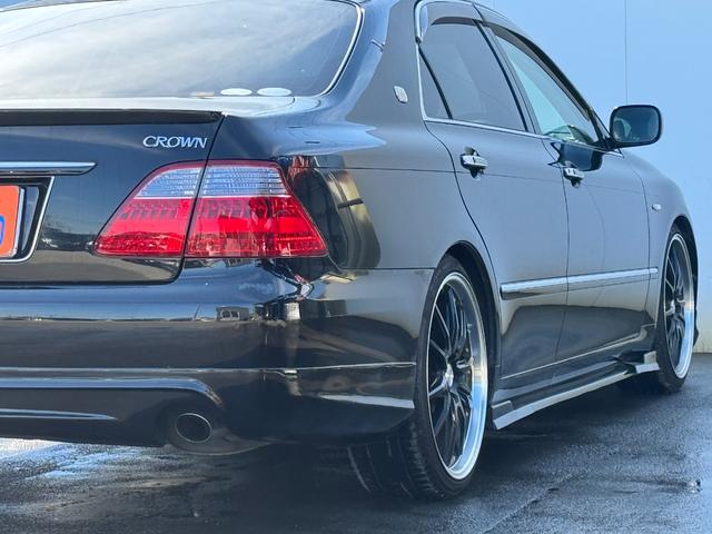 クラウン ロイヤルサルーン　社外２０インチＡＷ　ローダウン　パワーシート　純正マルチ　Ｂカメラ　ＥＴＣ（3枚目）