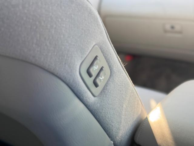 クラウン ロイヤルサルーン　社外２０インチＡＷ　ローダウン　パワーシート　純正マルチ　Ｂカメラ　ＥＴＣ（43枚目）