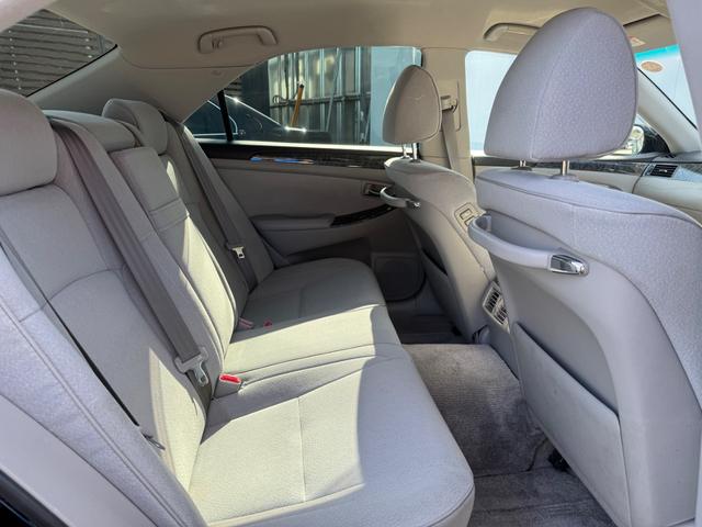 クラウン ロイヤルサルーン　社外２０インチＡＷ　ローダウン　パワーシート　純正マルチ　Ｂカメラ　ＥＴＣ（46枚目）