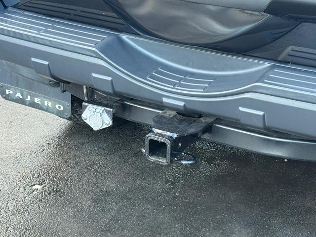 パジェロ ショート　ＶＲ－Ｉ　４ＷＤ　５速マニュアル　２０インチＡＷ　ヒッチメンバー　ＴＶ　Ｂカメラ　ＥＴＣ　ＨＩＤ（17枚目）