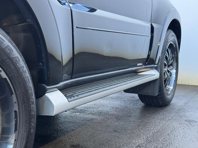 パジェロ ショート　ＶＲ－Ｉ　４ＷＤ　５速マニュアル　２０インチＡＷ　ヒッチメンバー　ＴＶ　Ｂカメラ　ＥＴＣ　ＨＩＤ（21枚目）