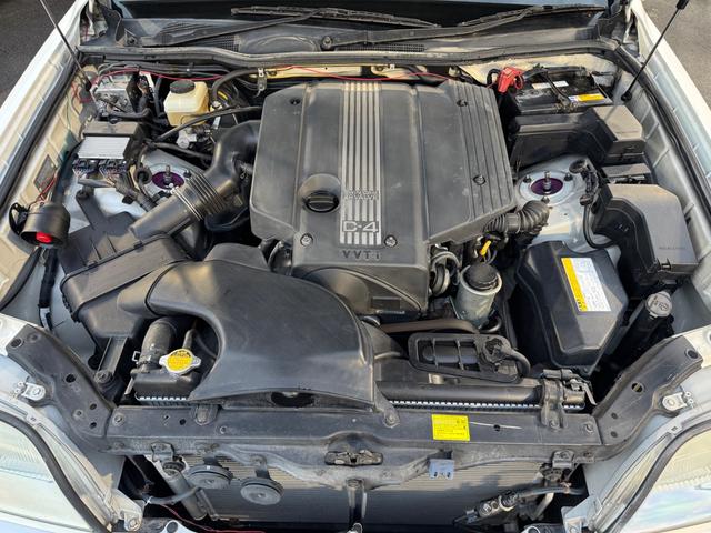 クラウン ロイヤルサルーンＧ　本革　車高調　パワーシート　ＥＴＣ　キーレス　純正マルチ（2枚目）