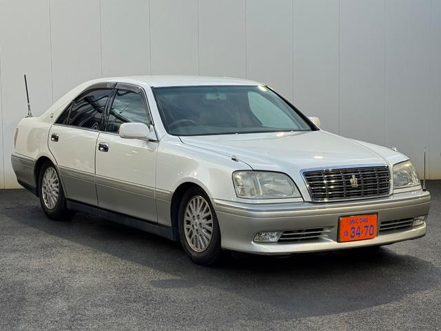 クラウン ロイヤルサルーンＧ　本革　車高調　パワーシート　ＥＴＣ　キーレス　純正マルチ（10枚目）
