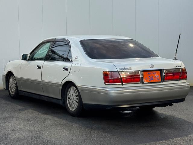 クラウン ロイヤルサルーンＧ　本革　車高調　パワーシート　ＥＴＣ　キーレス　純正マルチ（13枚目）