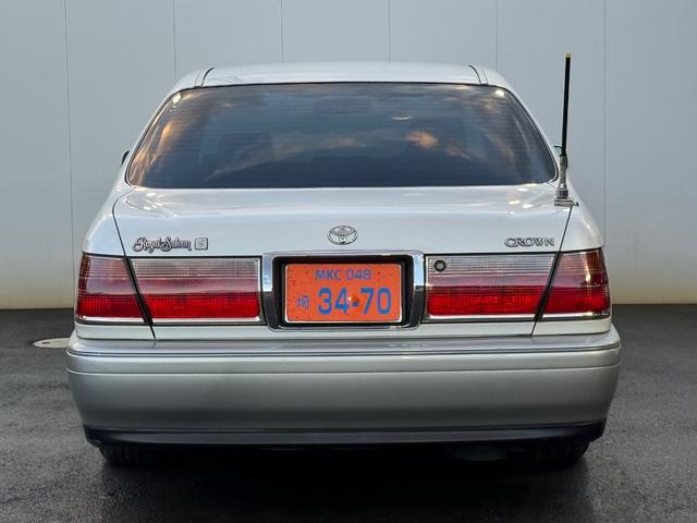 クラウン ロイヤルサルーンＧ　本革　車高調　パワーシート　ＥＴＣ　キーレス　純正マルチ（15枚目）