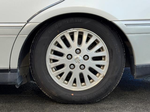 クラウン ロイヤルサルーンＧ　本革　車高調　パワーシート　ＥＴＣ　キーレス　純正マルチ（24枚目）