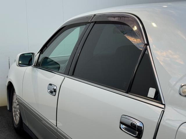 クラウン ロイヤルサルーンＧ　本革　車高調　パワーシート　ＥＴＣ　キーレス　純正マルチ（29枚目）