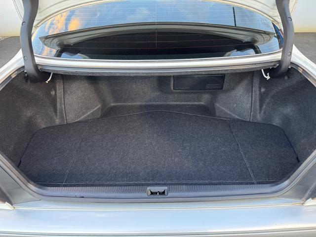 クラウン ロイヤルサルーンＧ　本革　車高調　パワーシート　ＥＴＣ　キーレス　純正マルチ（54枚目）