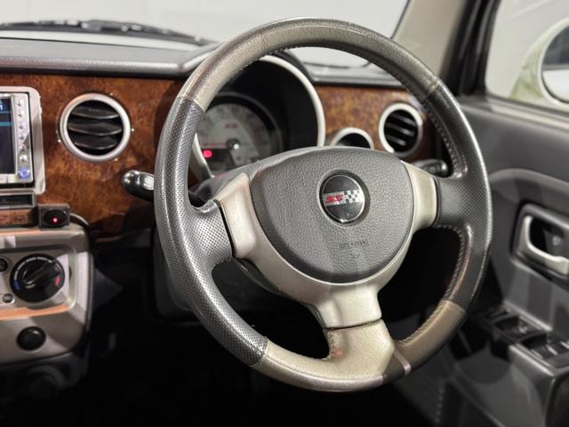 アルトラパン SS ターボ車 5速マニュアル TV(28枚目)