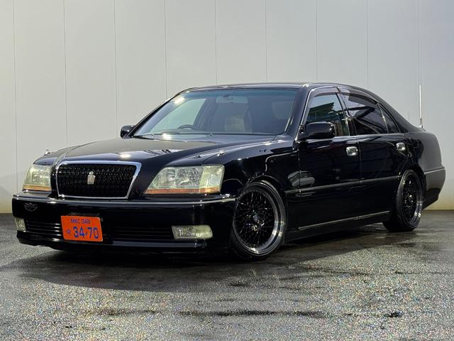 クラウンマジェスタ ３．０Ａタイプ　車高調　社外１８インチＡＷ　ＴＶ　Ｂｌｕｅｔｏｏｔｈ　パワーシート　キーレス（8枚目）