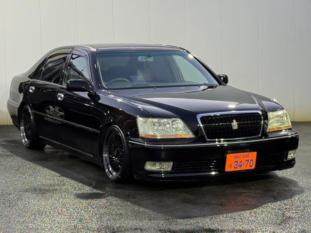 クラウンマジェスタ ３．０Ａタイプ　車高調　社外１８インチＡＷ　ＴＶ　Ｂｌｕｅｔｏｏｔｈ　パワーシート　キーレス（10枚目）