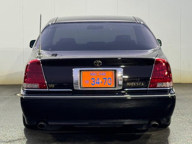 クラウンマジェスタ ３．０Ａタイプ　車高調　社外１８インチＡＷ　ＴＶ　Ｂｌｕｅｔｏｏｔｈ　パワーシート　キーレス（14枚目）