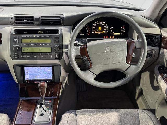 クラウンマジェスタ ３．０Ａタイプ　車高調　社外１８インチＡＷ　ＴＶ　Ｂｌｕｅｔｏｏｔｈ　パワーシート　キーレス（24枚目）