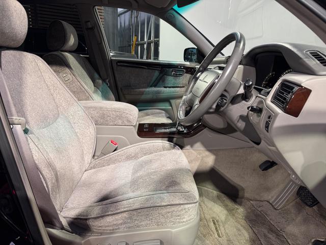 クラウンマジェスタ ３．０Ａタイプ　車高調　社外１８インチＡＷ　ＴＶ　Ｂｌｕｅｔｏｏｔｈ　パワーシート　キーレス（26枚目）