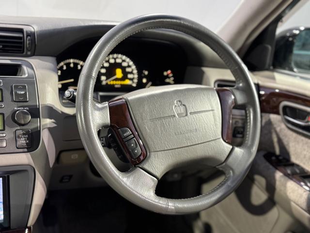 クラウンマジェスタ ３．０Ａタイプ　車高調　社外１８インチＡＷ　ＴＶ　Ｂｌｕｅｔｏｏｔｈ　パワーシート　キーレス（30枚目）