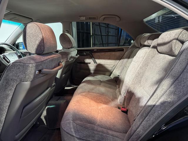 クラウンマジェスタ ３．０Ａタイプ　車高調　社外１８インチＡＷ　ＴＶ　Ｂｌｕｅｔｏｏｔｈ　パワーシート　キーレス（43枚目）