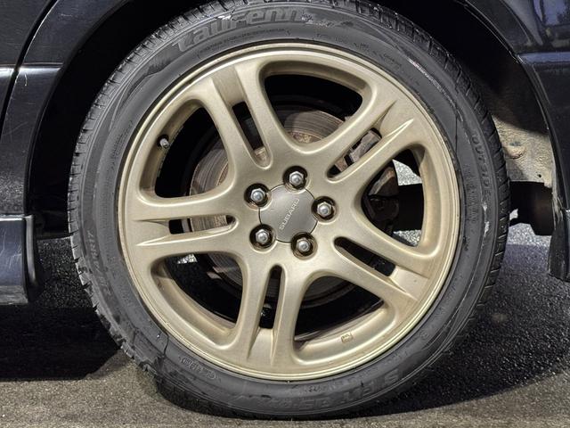 レガシィＢ４ ＲＳＫ　タイベル交換済み　ターボ車　社外マフラー　パワーシート　ハーフレザー（18枚目）