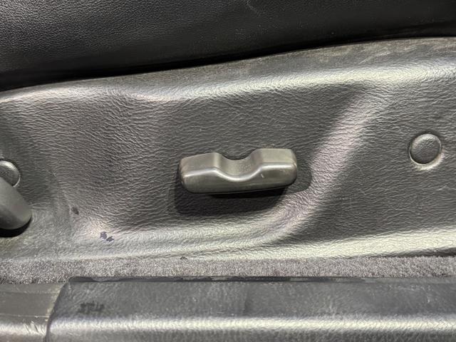 レガシィＢ４ ＲＳＫ　タイベル交換済み　ターボ車　社外マフラー　パワーシート　ハーフレザー（24枚目）